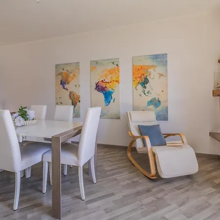 Mandarina House Varenna